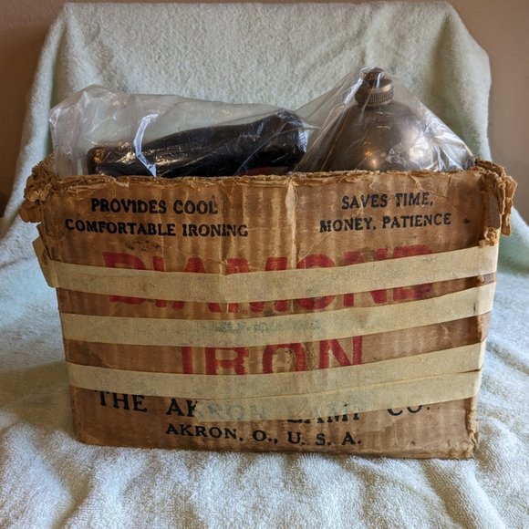 1930 Antique Gas Powered Iron Diamond Akron Lamp Mfg Co with Accessories Rare - Picture 6 of 13